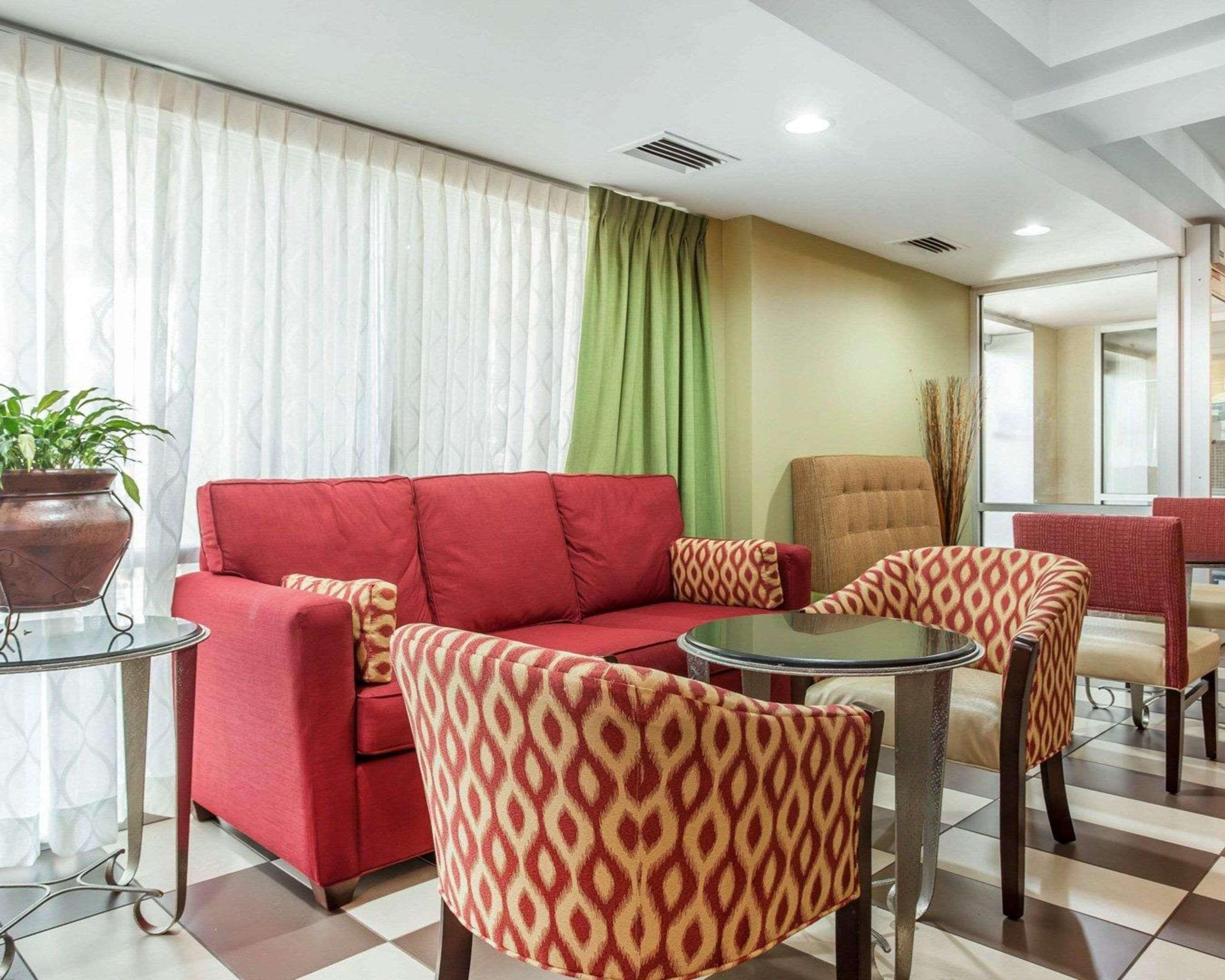 Comfort 3* Conyers